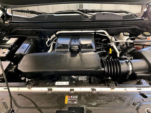 Used 2025 Chevrolet Colorado ZR2 w/ Midnight Edition image 30