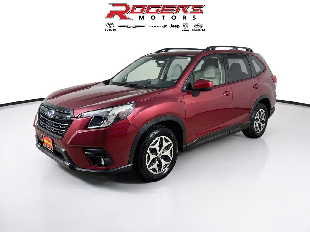 Certified 2024 Subaru Forester Premium AWD/4WD image 3