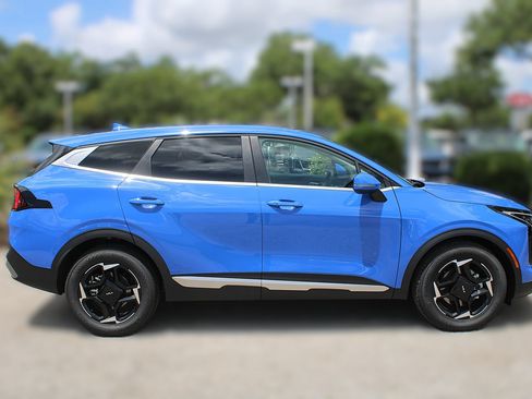 New 2026 Kia Sportage EX FWD image 5