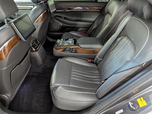 Used 2019 Genesis G90 5.0 Ultimate image 15