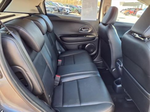 Used 2020 Honda HR-V Touring image 23