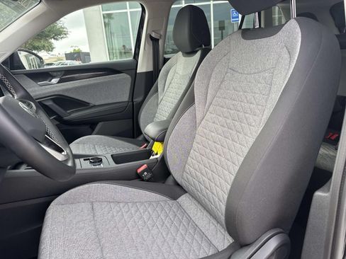 Used 2025 Volkswagen Tiguan S FWD image 14
