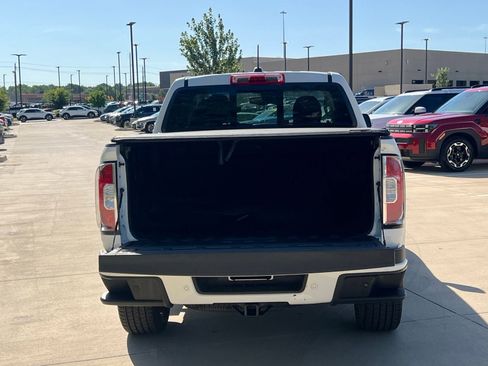 Used 2021 GMC Canyon Denali AWD/4WD image 16
