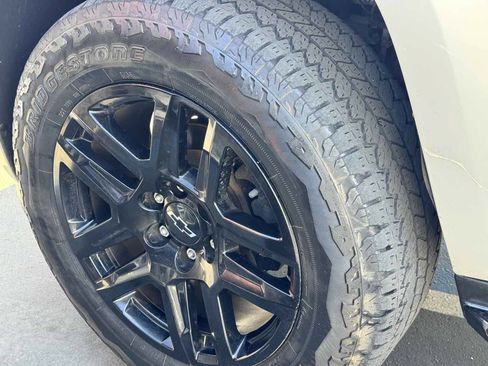 Used 2009 Chevrolet Tahoe LT AWD/4WD image 22
