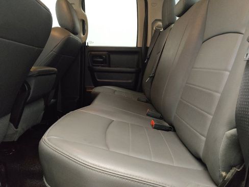 Used 2020 RAM 1500 Tradesman w/ Chrome Appearance Group RWD image 18