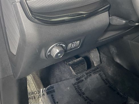 Used 2023 Jeep Compass Latitude w/ Convenience Group AWD/4WD image 10