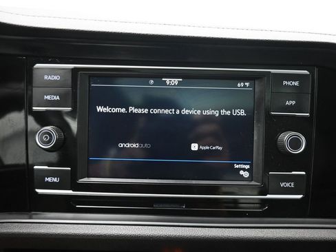Used 2024 Volkswagen Jetta SE FWD image 18