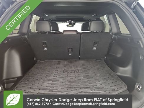 Used 2024 Jeep Grand Cherokee Altitude AWD/4WD image 30