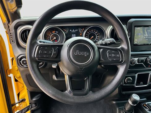 Used 2021 Jeep Wrangler Unlimited Sport AWD/4WD image 11