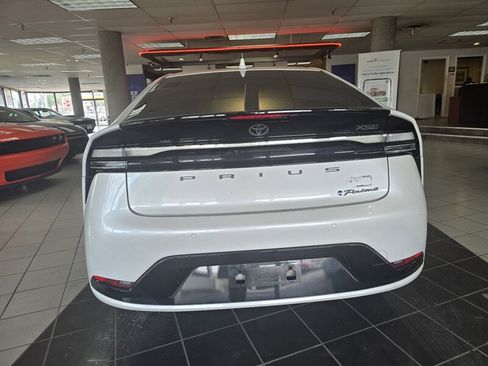 Used 2023 Toyota Prius Prime FWD image 5