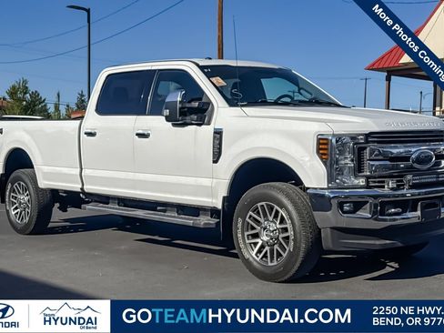 Used 2018 Ford F350 XLT w/ XLT Premium Package AWD/4WD image 1