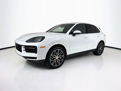 Certified 2024 Porsche Cayenne AWD/4WD image 1