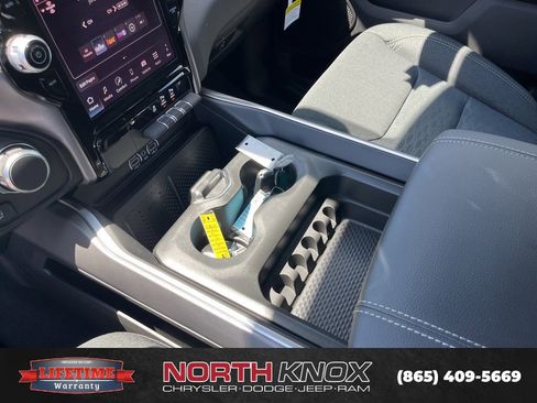 New 2026 RAM 1500 Big Horn AWD/4WD image 10