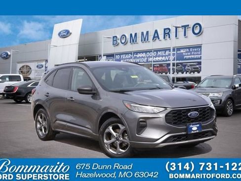 Used 2024 Ford Escape ST-Line w/ Cold Weather Package FWD image 1