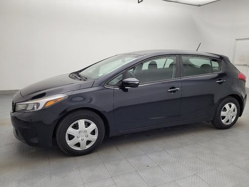 Used 2017 Kia Forte LX FWD image 2
