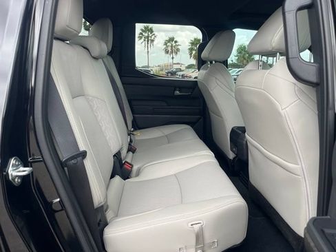 Used 2025 Toyota Tacoma Limited AWD/4WD image 23