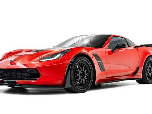 Used 2017 Chevrolet Corvette Grand Sport image 8