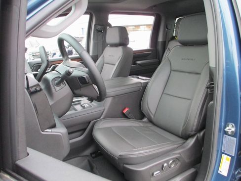 Certified 2024 GMC Sierra 2500 Denali w/ Denali Reserve Package image 23