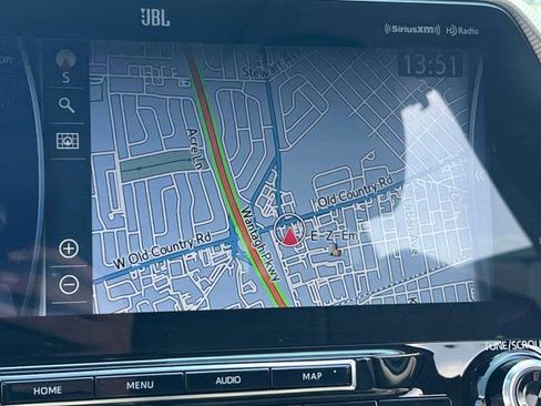 Certified 2022 Toyota Highlander Platinum image 36