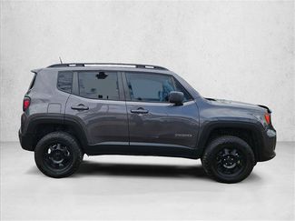 Used 2019 Jeep Renegade Sport w/ Sport Appearance Group AWD/4WD video 4