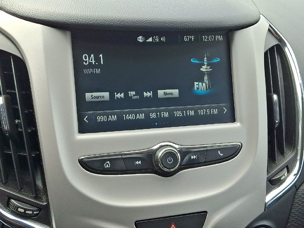 Used 2017 Chevrolet Cruze LS FWD image 17