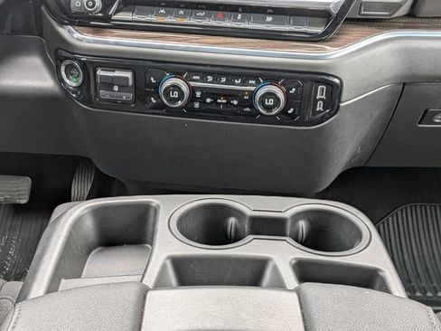 Used 2025 Chevrolet Silverado 1500 LT image 19