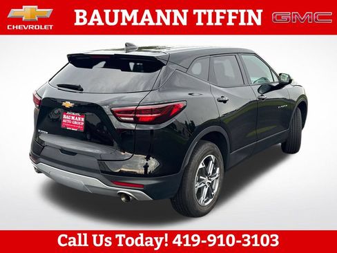 Used 2025 Chevrolet Blazer LT FWD image 3