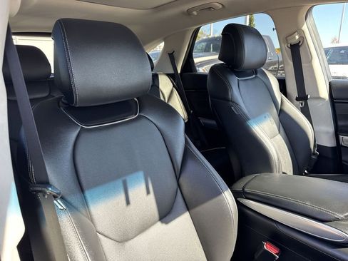 Used 2023 Genesis GV70 2.5T w/ Select Package image 28