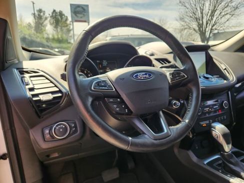 Used 2019 Ford Escape Titanium AWD/4WD image 13