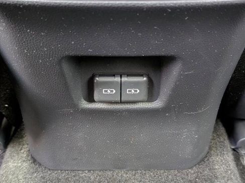 Used 2025 Toyota RAV4 XLE image 18