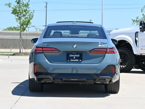New 2026 BMW 540i xDrive AWD/4WD image 7