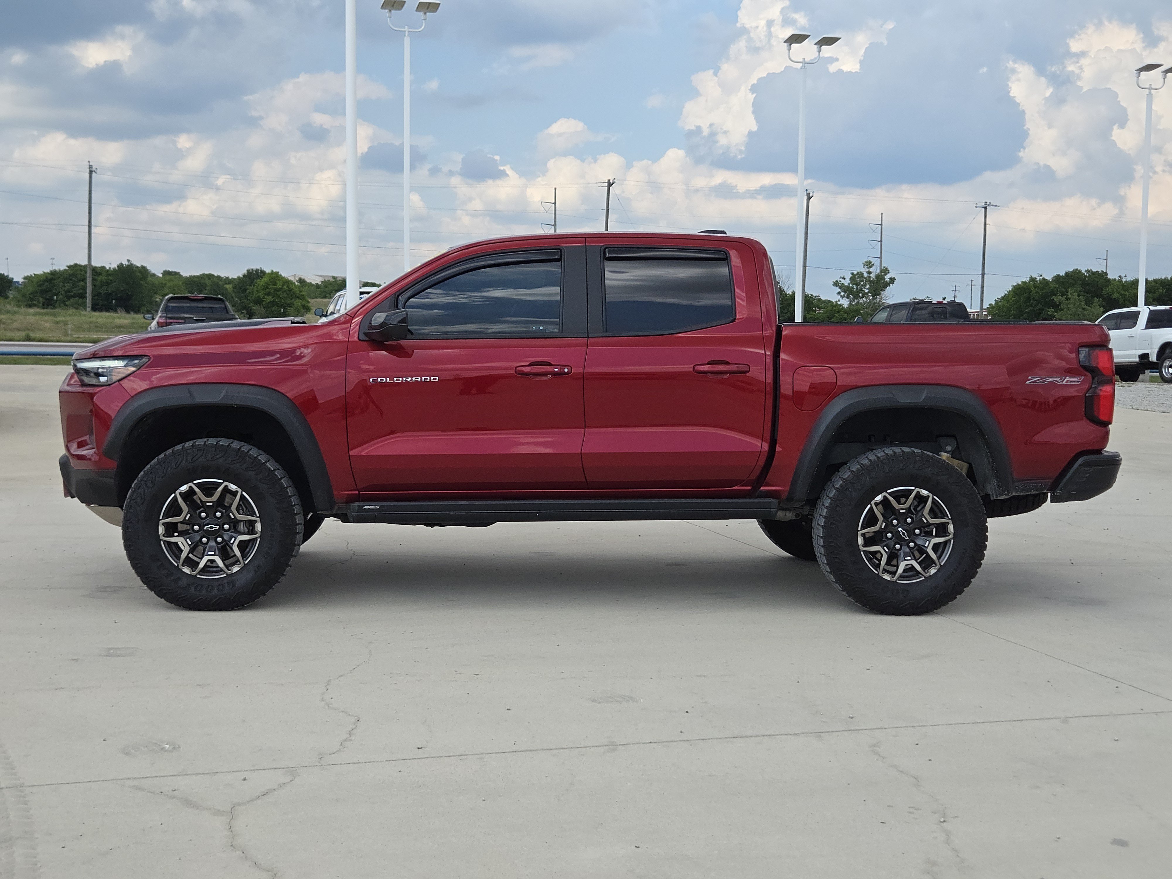 Used 2024 Chevrolet Colorado ZR2 w/ ZR2 Convenience Package III AWD/4WD image 4