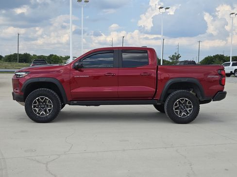 Used 2024 Chevrolet Colorado ZR2 w/ ZR2 Convenience Package III AWD/4WD image 4
