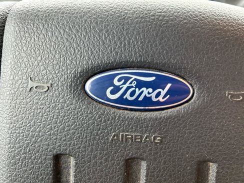 Used 2015 Ford F250 XLT w/ XLT Interior Package image 19