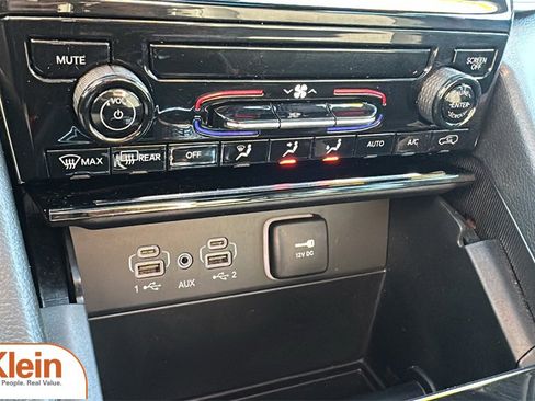 Used 2024 Jeep Grand Cherokee L Laredo image 23