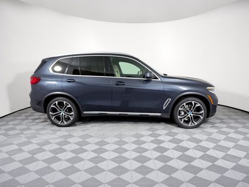 Used 2022 BMW X5 sDrive40i w/ Parking Assistance Package RWD image 8