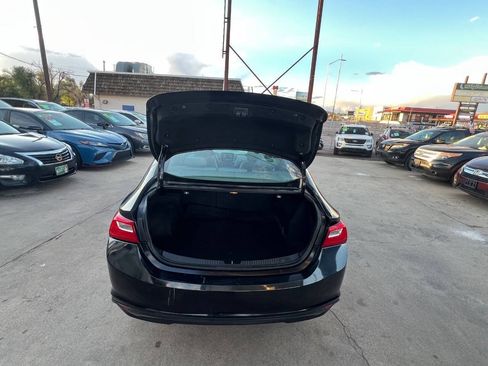 Used 2017 Chevrolet Malibu LS FWD image 5