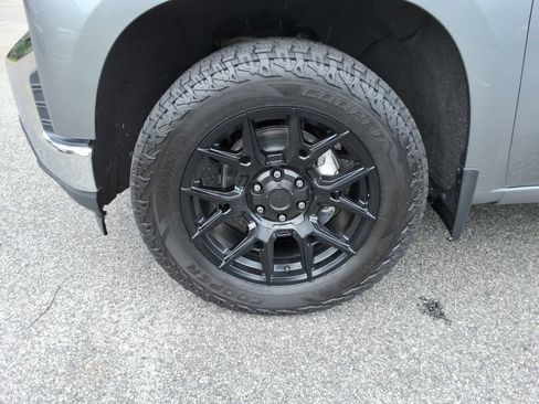 Certified 2020 Chevrolet Silverado 1500 LT w/ Convenience Package RWD image 10