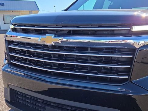 Used 2025 Chevrolet Traverse LT image 10