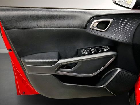 Used 2021 Kia Soul S image 20