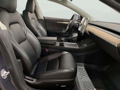 Used 2023 Tesla Model 3 Standard Range image 45