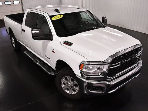 Used 2024 RAM 3500 Big Horn image 16