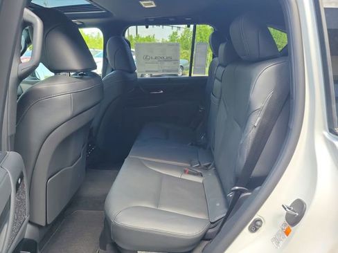 New 2026 Lexus LX 600 4WD w/ Premium Package image 12