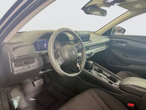 Used 2023 Honda Accord LX image 11
