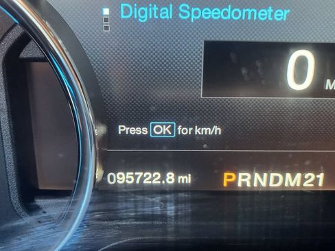 Used 2015 Ford F150 Platinum w/ Equipment Group 701A Luxury AWD/4WD image 31