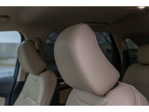 Used 2022 Ford Edge SEL w/ Convenience Package image 17