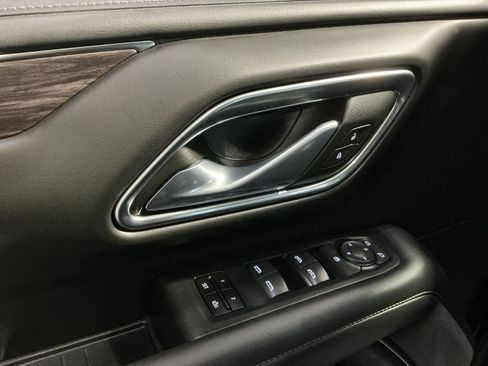 Used 2023 Chevrolet Tahoe LT AWD/4WD image 7