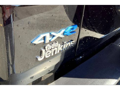 Used 2023 Jeep Wrangler Sahara w/ Dual Top Group image 32