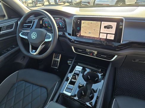 New 2026 Volkswagen Atlas Cross Sport SEL Premium R-Line AWD/4WD image 11