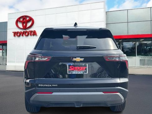 Used 2026 Chevrolet Equinox LT AWD/4WD image 6